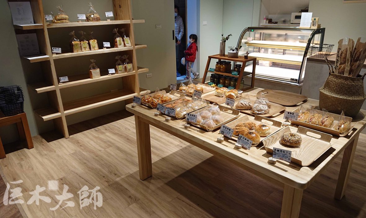麵包原木展示架與陳列桌